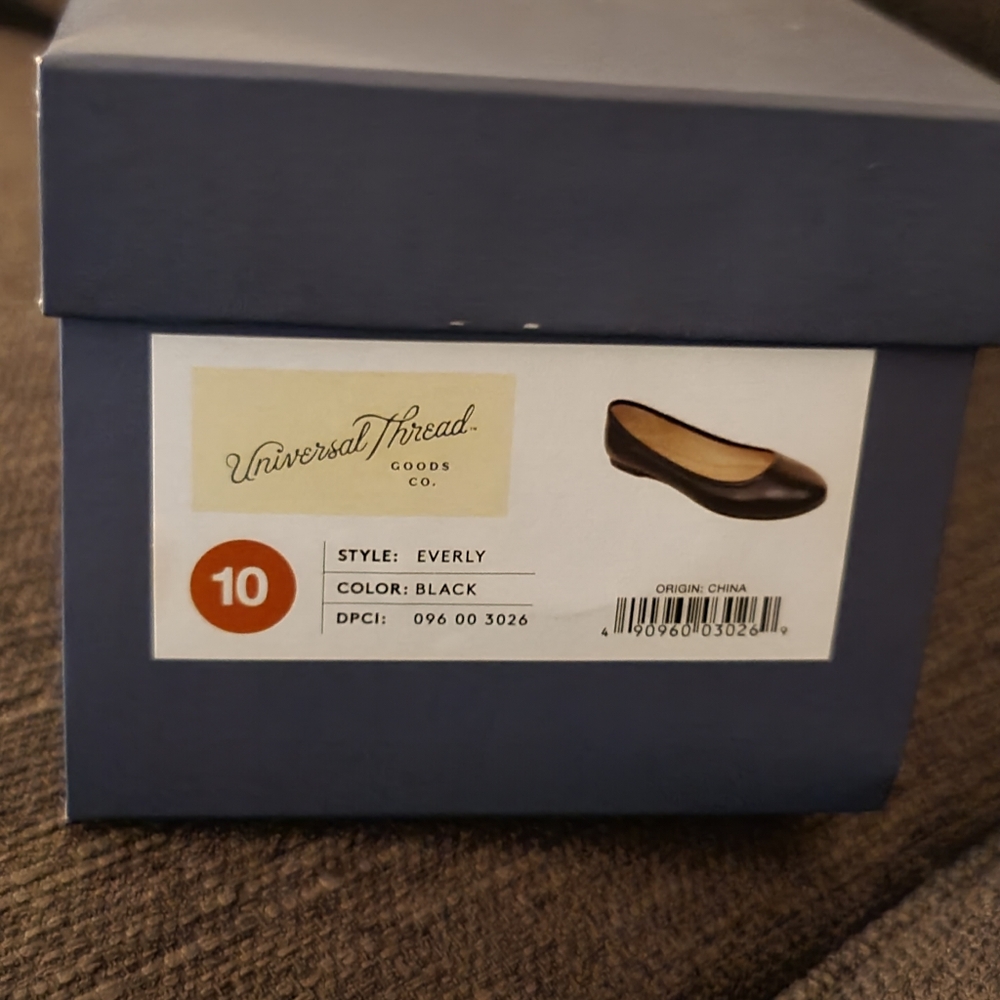 UT Everly Vegan Round Toe Black Ballet Flats 10 - Picture 7 of 8